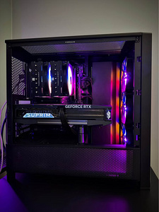 Ryzen 7 9800X3D RTX 5090 B650E 32GB (3 foto / 3)