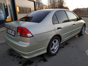 Honda Civic 1.6(81kw) (3 foto / 11)