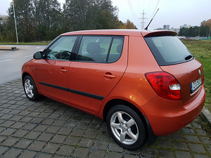 Skoda Fabia-1.4(63kw)-2010a. (4 foto / 13)