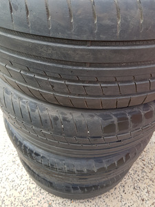 R18,215/45*Good Year*(5-6mm) (1 foto / 5)