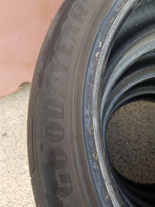 R18,215/45*Good Year*(5-6mm) (2 foto / 5)