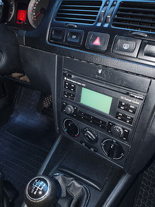 VW Golf Variant 1.9 TDI(2006) (10 foto / 14)
