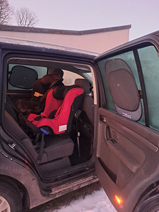 Volkswagen Touran 2.0TDi 100kW 2004 (9 foto / 14)