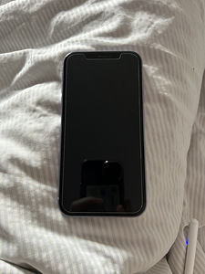 iPhone 11 64GB фиолетовый (2 фото из 4)