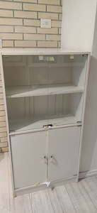 Ära anda kaks sektsioonkappi (1 foto / 1)