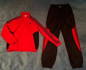 Спортивный костюм Adidas