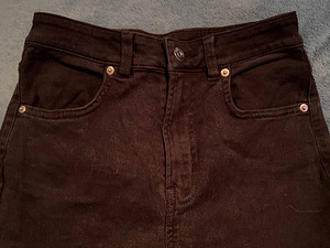 Mustad teksad H&M (2 foto / 5)