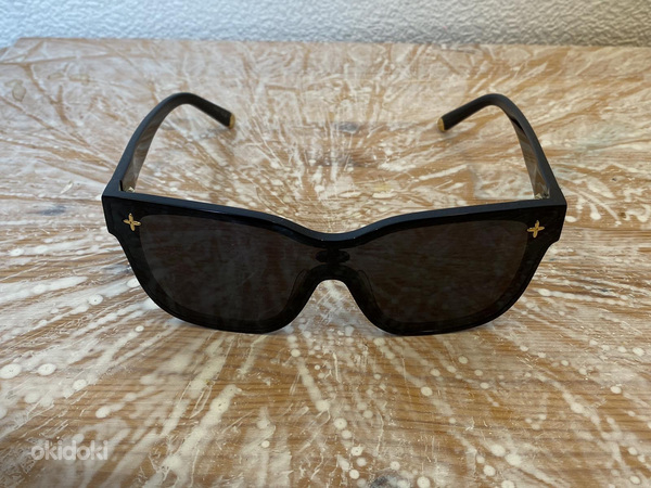Женские солнцезащитные очки Louis Vuitton (фото #3)