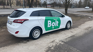 Rendile andmine Bolt uber (4 foto / 4)