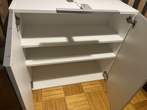 Vannitoa seinakapp LED valgustiga (4 foto / 4)