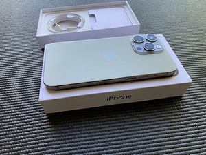 iPhone 15 pro max 256GB koopia (4 foto / 4)