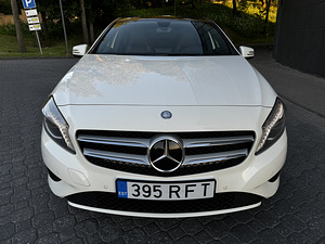 Mercedes-Benz A 180 (7 foto / 15)