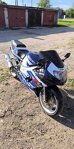 Suzuki gsx-r 750 (3 foto / 3)