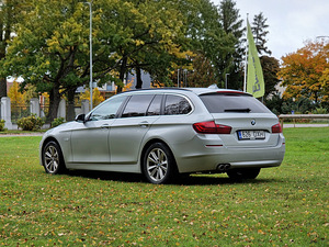 BMW 525d xDrive (2 foto / 8)