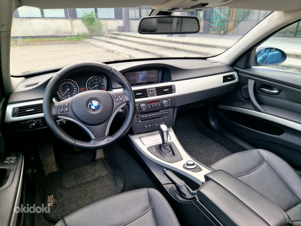 BMW 325xi (фото #10)