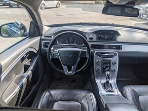 Volvo V70 (5 фото из 14)