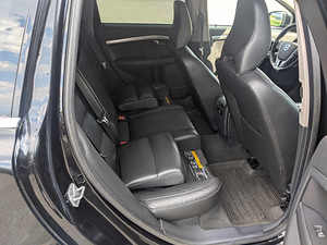 Volvo V70 (9 фото из 14)