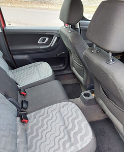 Skoda Roomster 1.2 51kW (13 foto / 14)