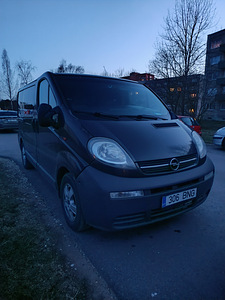 Opel Vivaro 1.9 (1 foto / 10)