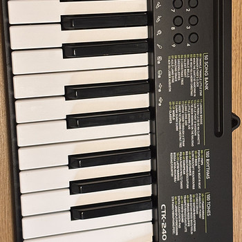 Синтезатор Casio CTK-240