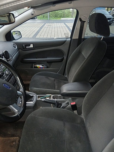 Ford Focus (3 фото из 11)