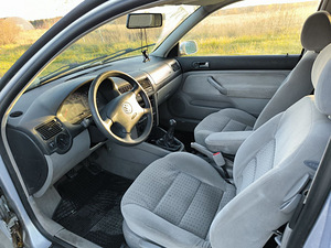 Volkswagen Golf 1.4 TUV 2025 (1 foto / 4)