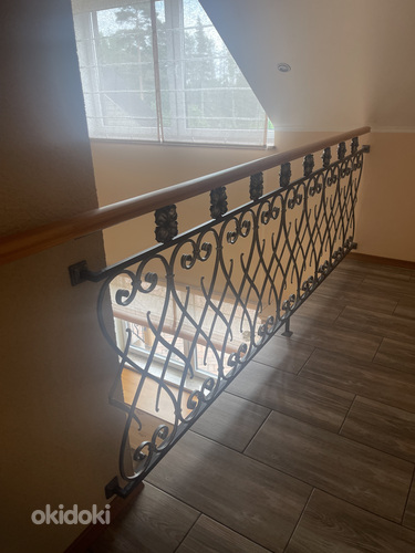 Myydään kauniit takorautaiset kaiteet