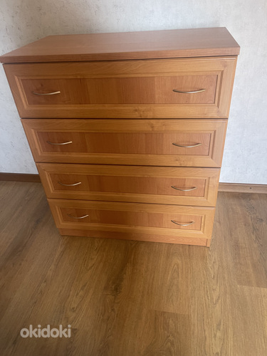 Myydään kaunis hyväkuntoinen lipasto