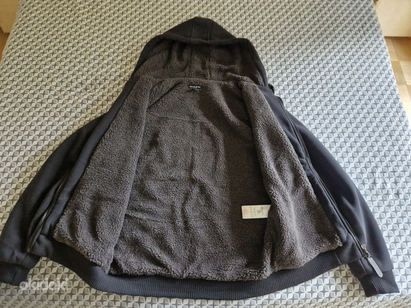 Толстовка с капюшоном XL теплая (мехом внутрь) новая (фото #2)