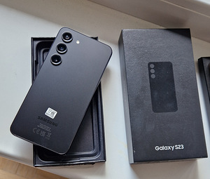 Samsung S23 Nagu UUS! Phantom Black 128GB 5G (1 foto / 3)