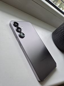 Samsung s25 128GB 5G Titanium Siver pm UUS! (4 foto / 5)