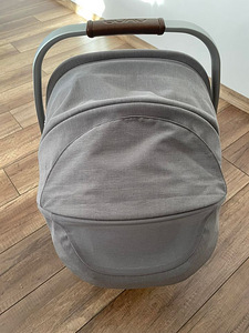 Nuna Pipa Next turvahäll + isofix alus (3 foto / 8)