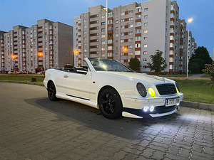 Mercedes-Benz CLK320 Cabrio (6 foto / 6)