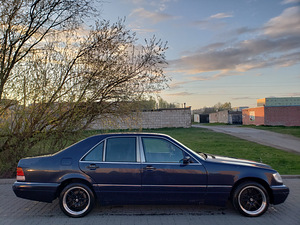 Мерседес-Бенц S350 (1 фото из 3)