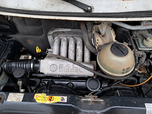 Volkswagen Caravelle (7 фото из 7)