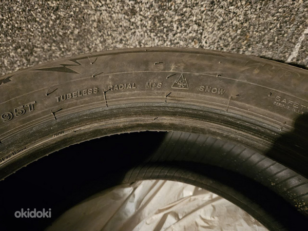 Зимние шины Bridgestone 195/65 R15 (фото #4)