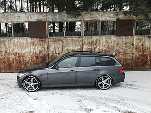 BMW E91 320d Shadowline 6k мануал (9 фото из 14)