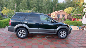Kia Sorento (2 foto / 13)