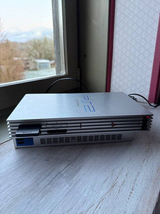 Playstation 2 Silver (varuosadeks) (1 foto / 3)