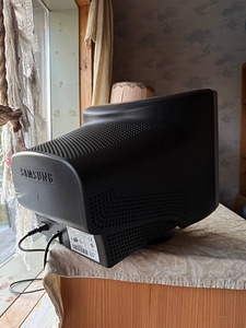 Kineskoop Monitor Samsung SyncMaster 793DF (3 foto / 3)