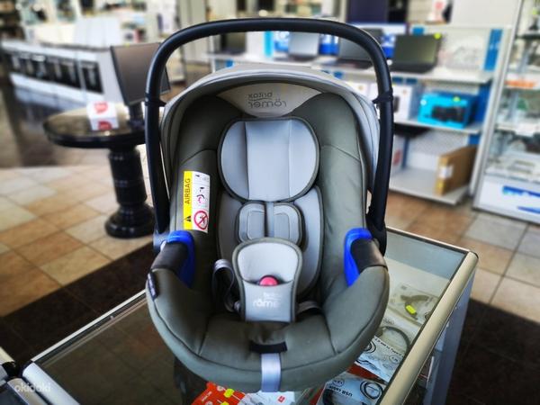 Britax-Römer autoturvatool Baby-Safe i-size koos isofix alus (foto #1)
