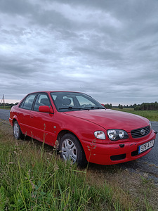 Müüa Toyota Corolla (8 foto / 9)