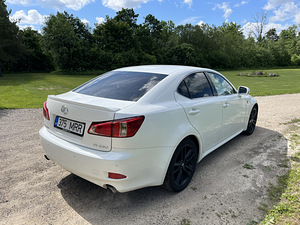 Lexus IS250 F-sport (4 foto / 11)