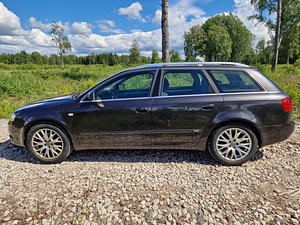 Audi A4 2007, S-line (3 foto / 12)