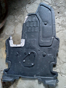 BMW-5 M (E60/E61) 06.2003-06.2010 (8 foto / 8)