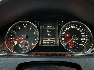 Volkswagen Passat CC 3.6 VR6 220kW (7 foto / 13)
