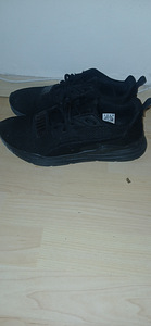 Tossud/Кроссовки Puma (3 фото из 3)