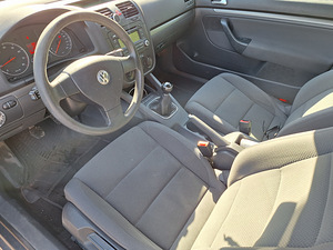 VW Golf 2005 a, bensiin (5 foto / 14)