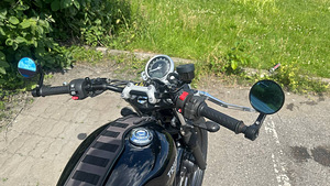 Triumph Street Twin 900 2018 (3 foto / 10)