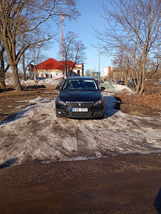 Отдам в хорошие руки Пежо 308 универсал бензин, 1.2 ,2019г. (3 фото из 7)